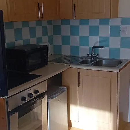 Lovely Double Bed Private In Town Апартаменты Талламор